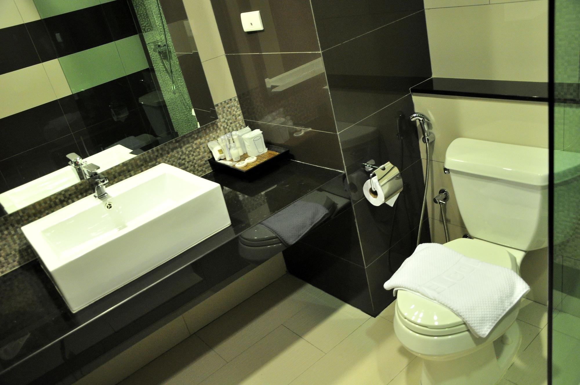 Tamarind Garden Hotel Rayong Bagian luar foto
