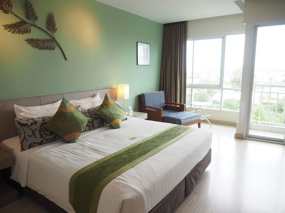 Tamarind Garden Hotel Rayong Bagian luar foto